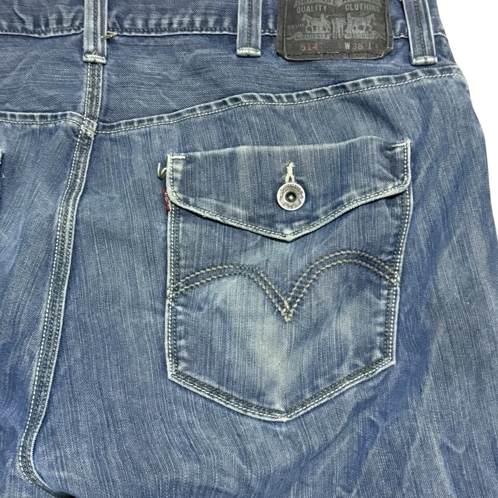 Levi's 514 Men's 38x32 Distressed Blue Denim Slim Straight Worn Fade Button-Flap